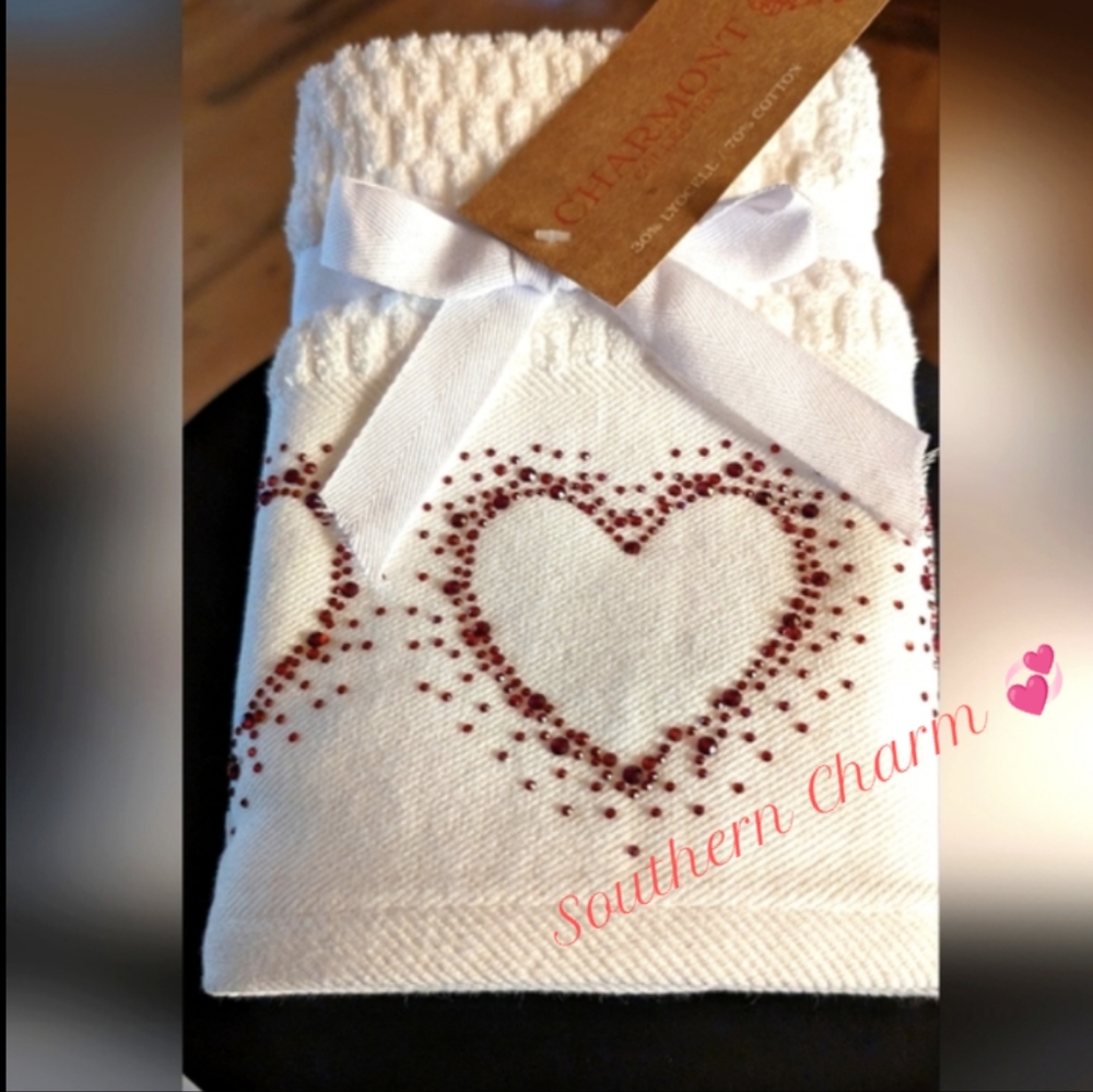 🆕Set of 2 Heart Sequined Valentine Hand Towels